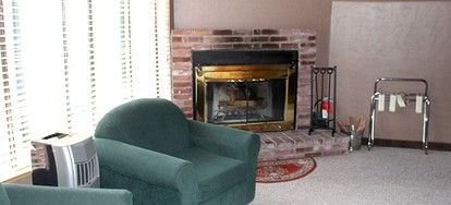One-Bedroom Suite Lodging Perfect for Families on a Resort in Greer, Arizona - Greer, Arizona - glamping.directory