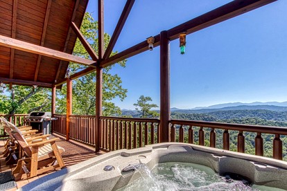 Cabin Retreat with Jacuzzi, Pool Table and Pool in Pigeon Forge, Tennessee - Pigeon Forge, Tennessee - glamping.directory
