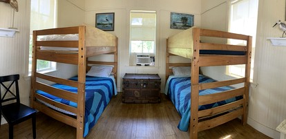 Lakeside Cabin for a Glamping Getaway near Tampa, Florida - Bradenton, Florida - glamping.directory