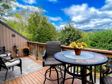 Wonderful Spacious Cabin with Serene Mountain Views in Bartlett, New Hampshire - Bartlett, New Hampshire - glamping.directory