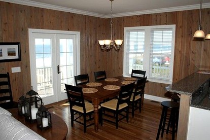 Beachfront Cottage with Pool near Intracoastal Waterway in Holden Beach, North Carolina - Holden Beach, North Carolina - glamping.directory