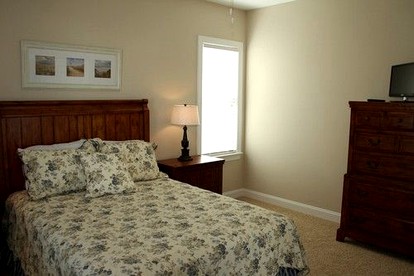 Beachfront Cottage with Pool near Intracoastal Waterway in Holden Beach, North Carolina - Holden Beach, North Carolina - glamping.directory