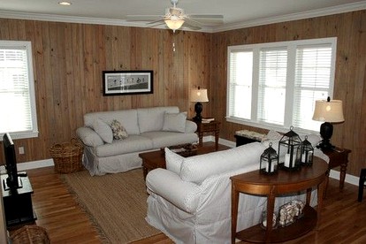 Beachfront Cottage with Pool near Intracoastal Waterway in Holden Beach, North Carolina - Holden Beach, North Carolina - glamping.directory