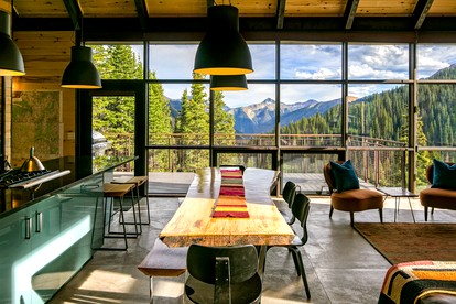 All-Inclusive Mountain Cabin Retreat with Chef & Epic Alpine Views in Truckee, California - Truckee, California - glamping.directory