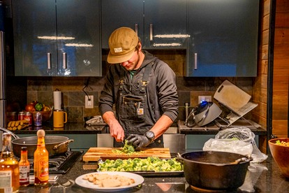 All-Inclusive Mountain Cabin Retreat with Chef & Epic Alpine Views in Truckee, California - Truckee, California - glamping.directory
