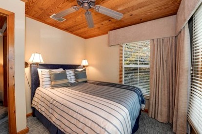 Spacious Accommodation Rental with a Private Balcony near Clearwater, Florida - Indian Rocks Beach, Florida - glamping.directory