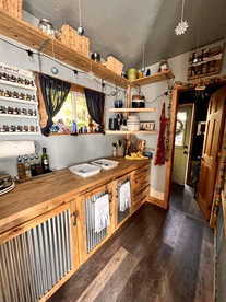 Beautiful Peaceful Cabin with Sauna, Outdoor Living Space and Lake Views in Hoodsport, Washington - Hoodsport, Washington - glamping.directory