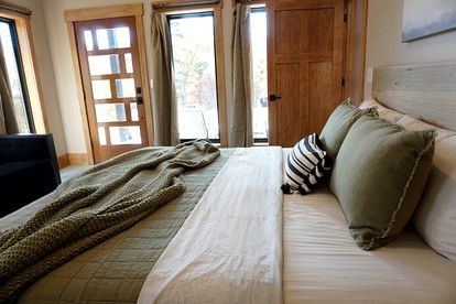 Wayah House Perfect for Family Glamping in Bryson City, NC - Bryson City, North Carolina - glamping.directory