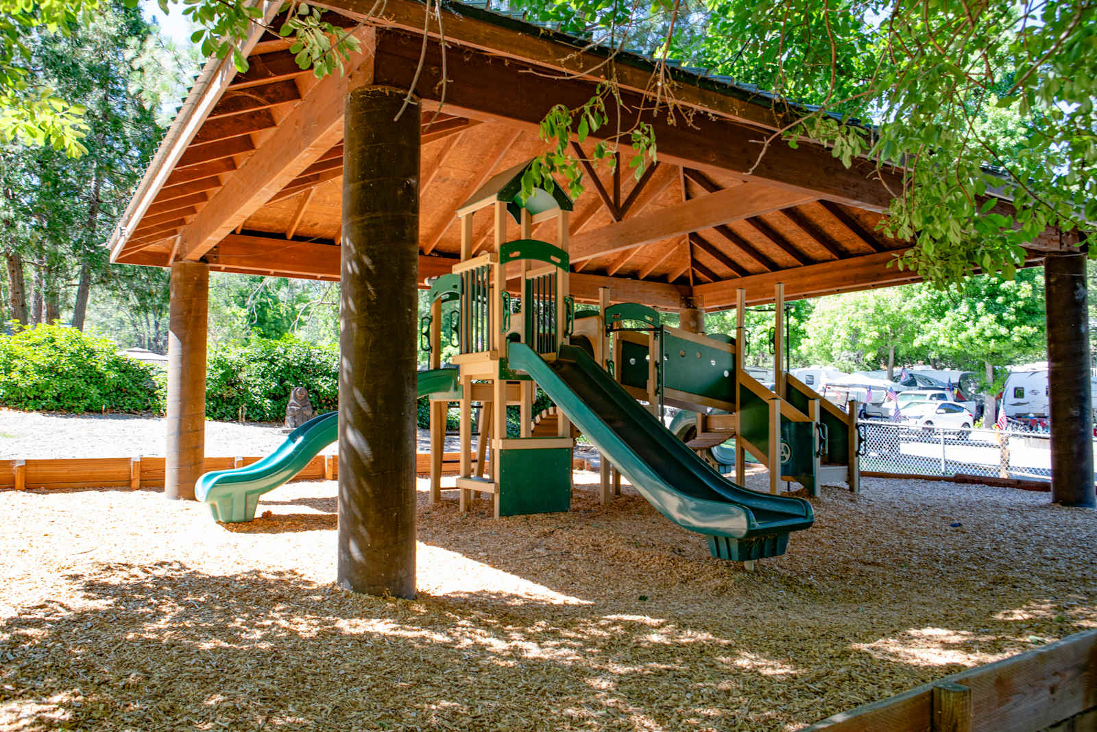 Outdoorsy Yosemite - Bass Lake, California - glamping.directory