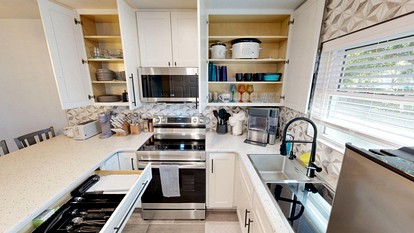 Modern Hideaway with Fresh Renovation and Inviting Vibe in College Station, Texas - College Station, Texas - glamping.directory
