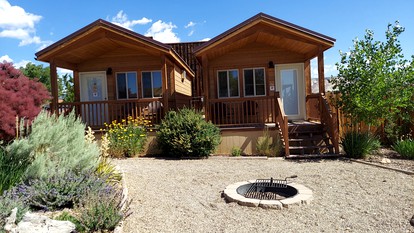 Pretty Cabin with Amazing Views - The Ultimate Glamping Getaway in Escalante, UT - Escalante, Utah - glamping.directory