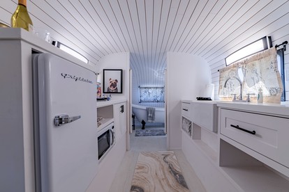 Charming Luxurious Airstream Beautifully Design with Indoor Bath in Texas - Spicewood, Texas - glamping.directory