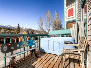 Gorgeous Rocky Mountain Cabin for a Family Getaway in Colorado - Silverthorne, Colorado - glamping.directory
