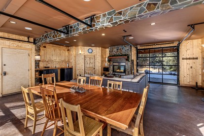 Riverfront Cabin with Modern Loft Interior in Leavenworth, Washington - Leavenworth, Washington - glamping.directory