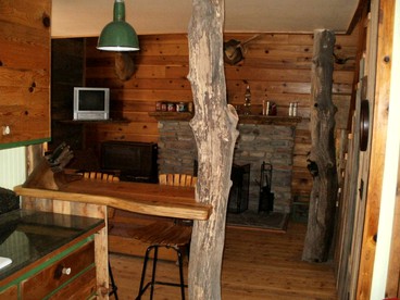 Rustic Cabin Rental near Tonto National Forest in Payson, Arizona - Payson, Arizona - glamping.directory
