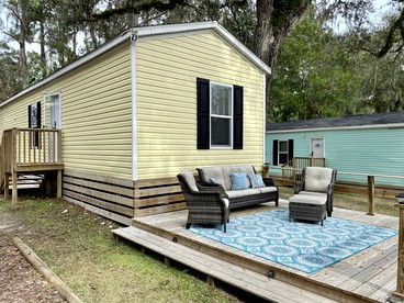 Embrace Nature in this Cottage Nestled Amidst Trees in Dunnellon, Florida - Dunnellon, Florida - glamping.directory