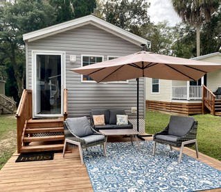 Embrace Nature in this Cottage Nestled Amidst Trees in Dunnellon, Florida - Dunnellon, Florida - glamping.directory