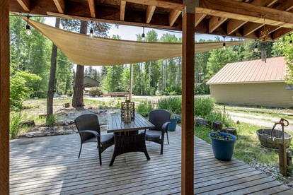 Pet-Friendly, Serene Mountain Cabin Lake Near Wenatchee State Park with a Hot-Tub to Relax Under the Stars, Washington - Leavenworth, Washington - glamping.directory