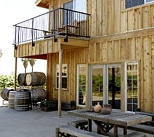 Elegant Getaway Accommodation Perfect for Couples in Sanger, California - glamping.directory