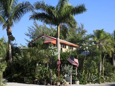 Picturesque Suite Rental on Captiva Island near Sanibel Island, Florida - glamping.directory