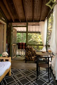 Rustic Cabin in the Heart of the White Mountains for a Unique Getaway in New Hampshire - Bath, New Hampshire - glamping.directory