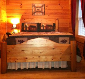 Romantic Cabin Rental for Two with a Private Hot Tub near St. Louis, Missouri - Steelville, Missouri - glamping.directory