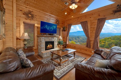 Stunning Smoky Mountain Vacation Rental with a Hot Tub - Sevierville, Tennessee - glamping.directory