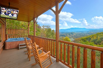 Stunning Smoky Mountain Vacation Rental with a Hot Tub - Sevierville, Tennessee - glamping.directory