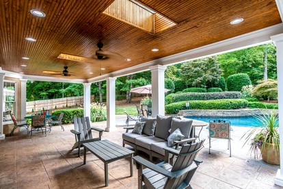 Impressive Luxurious Rental with Pool and Game Space in NC - Charlotte, North Carolina - glamping.directory