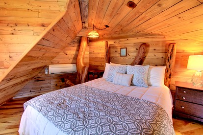 Impressive Tree House near the Guadalupe River in New Braunfels, Texas - New Braunfels, Texas - glamping.directory