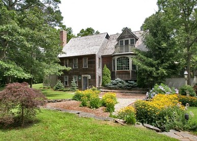 Exquisite Villa Rental for Groups with a Heated Pool in Orleans, Massachusetts - glamping.directory
