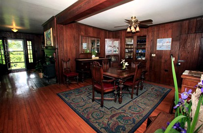 Artists' Suite Rental with Loft near Asheville, North Carolina - Black Mountain, North Carolina - glamping.directory