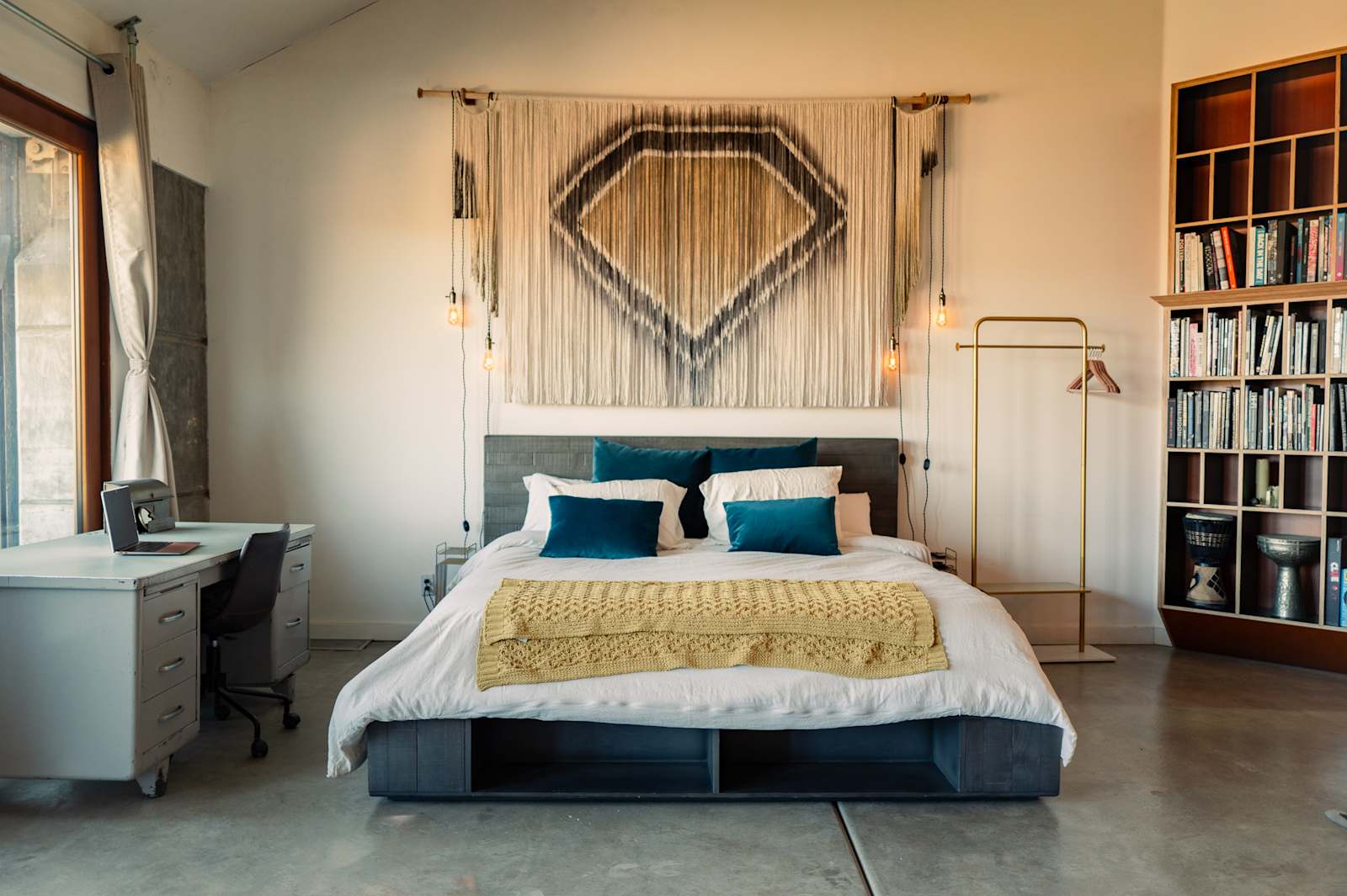 Hatch Ranch Loft - Tehachapi, California - glamping.directory