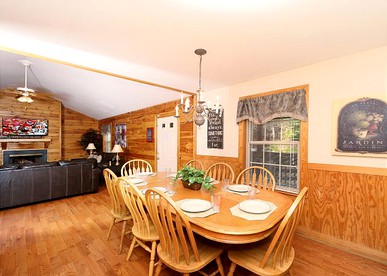Family-Friendly Cabin Rental at Resort near Area Attractions in Pigeon Forge, Tennessee - Pigeon Forge, Tennessee - glamping.directory