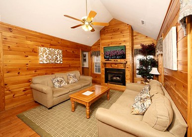 Family-Friendly Cabin Rental at Resort near Area Attractions in Pigeon Forge, Tennessee - Pigeon Forge, Tennessee - glamping.directory