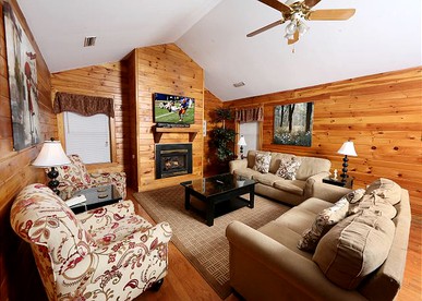 Family-Friendly Cabin Rental at Resort near Area Attractions in Pigeon Forge, Tennessee - Pigeon Forge, Tennessee - glamping.directory