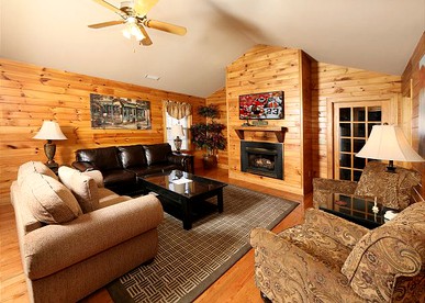 Family-Friendly Cabin Rental at Resort near Area Attractions in Pigeon Forge, Tennessee - Pigeon Forge, Tennessee - glamping.directory