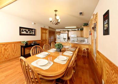 Family-Friendly Cabin Rental at Resort near Area Attractions in Pigeon Forge, Tennessee - Pigeon Forge, Tennessee - glamping.directory