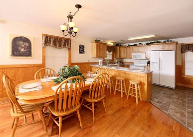 Family-Friendly Cabin Rental at Resort near Area Attractions in Pigeon Forge, Tennessee - Pigeon Forge, Tennessee - glamping.directory
