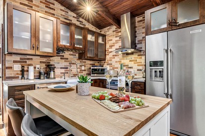 California Dream Vacation Rental for Unforgettable Family or Group Glamping in Monte Rio - Monte Rio, California - glamping.directory