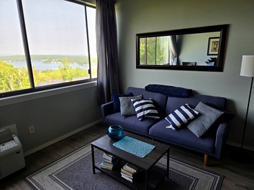 Relaxing Lakeside Getaway with Stunning Lake Views Near Gunstock | Laconia, NH - Laconia, New Hampshire - glamping.directory
