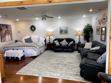 Breathtaking Cottage with Swimming Pool in Siloam Springs, Arkansas - Siloam Springs, Arkansas - glamping.directory