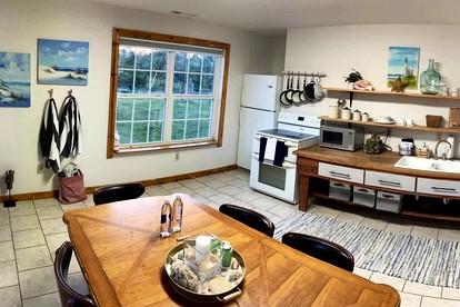Breathtaking Cottage with Swimming Pool in Siloam Springs, Arkansas - Siloam Springs, Arkansas - glamping.directory