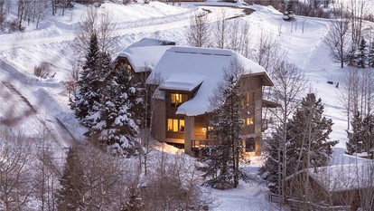 Luxury Mountain Retreat with a Private Hot Tub in Steamboat Springs, Colorado - glamping.directory