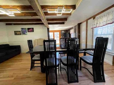 Lakefront Cottage Rental near Bear Brook State Park in Northwood, New Hampshire - Northwood, New Hampshire - glamping.directory