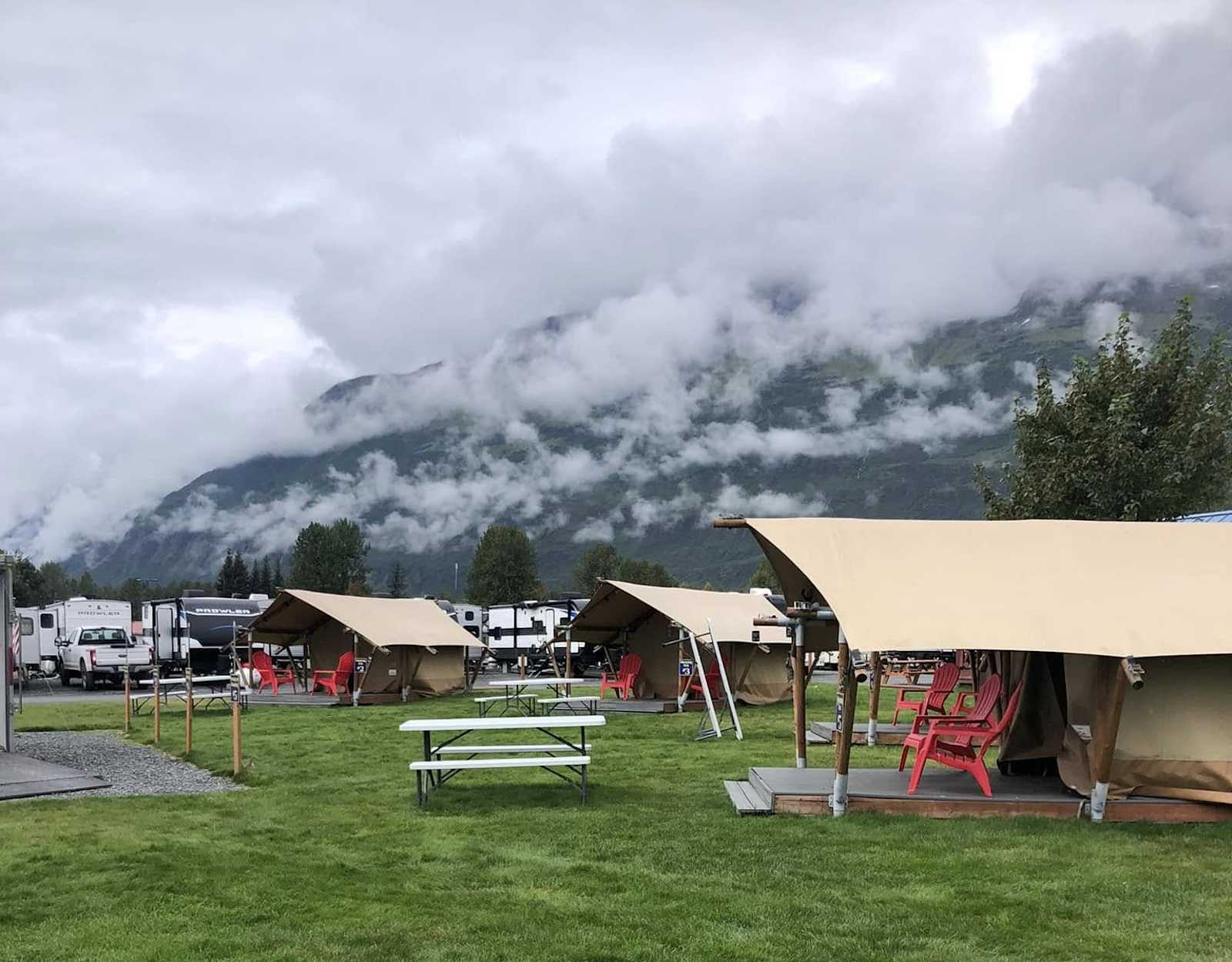 Eagles Rest RV Park - Valdez, Alaska - glamping.directory