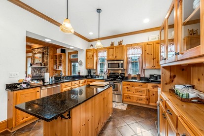 Peaceful Secluded Cottage with Amazing Views in Mentone, Alabama - Mentone, Alabama - glamping.directory