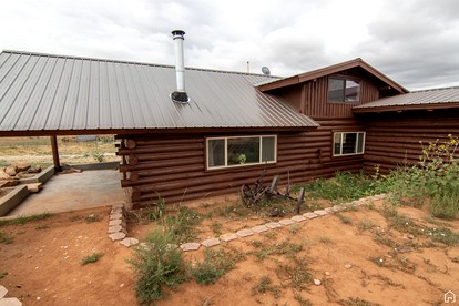 Gorgeous Wooden Rustic Cabin in Blanding, Utah - Blanding, Utah - glamping.directory