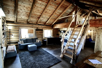 Gorgeous Wooden Rustic Cabin in Blanding, Utah - Blanding, Utah - glamping.directory