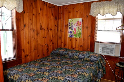 Charming Camping Rental for Fishing Enthusiasts in Laconia, New Hampshire - Weirs Beach, New Hampshire - glamping.directory